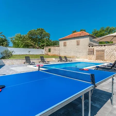 Holiday home 4 Bedroom Lovely In
